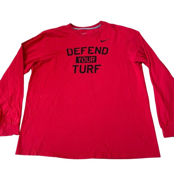 Nike "Defend Your Turf" Red Long Sleeve Shirt Men's XXL 2XL Regular Fit Flawed - Picture 1 of 6